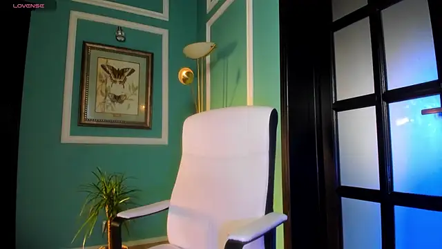 Snapshot of 1Munique chatting on 10-31-25, 02:07 1Munique online show from 10-31-25, 02:07