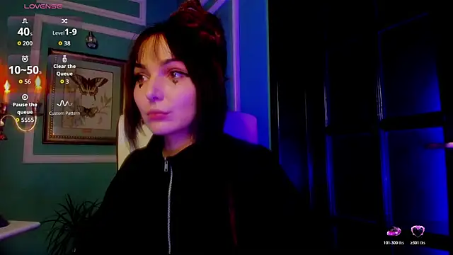 Snapshot of 1Munique chatting on 12-18-25, 04:24 1Munique online show from 12-18-25, 04:24