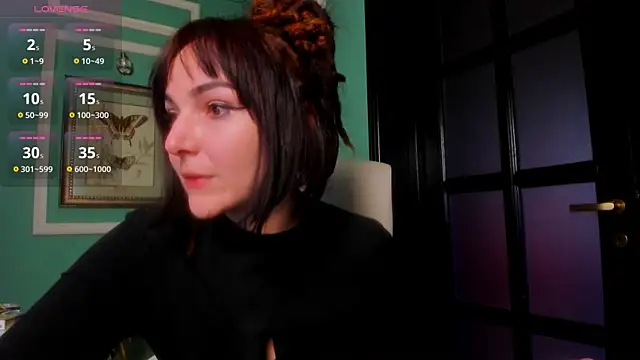 Snapshot of 1Munique chatting on 12-21-25, 01:40 1Munique online show from 12-21-25, 01:40