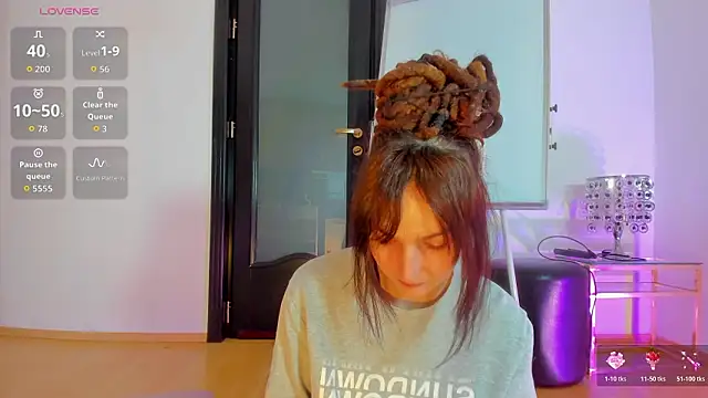 Snapshot of 1Munique chatting on 02-19-26, 08:32 1Munique online show from 02-19-26, 08:32