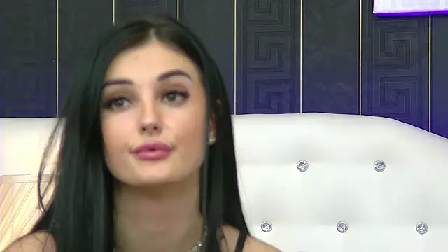 Snapshot of SophiaVilner chatting on 01-03-25, 10:40 SophiaVilner online show from 01-03-25, 10:40
