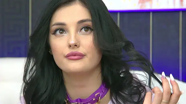 Snapshot of SophiaVilner chatting on 03-07-25, 10:21 SophiaVilner online show from 03-07-25, 10:21