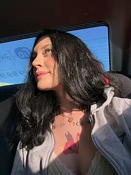 Melissa crazy online show from 06-19-26, 04:11