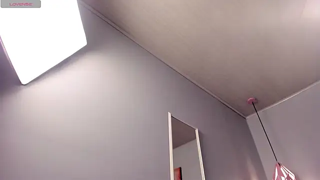 ScarletGV online show from 03-15-25, 04:13