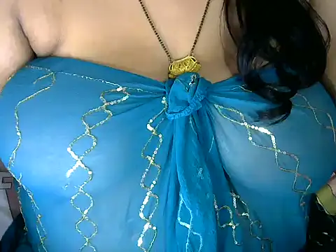 Snapshot of dramebaz_queen chatting on 11-27-25, 07:49 dramebaz queen online show from 11-27-25, 07:49