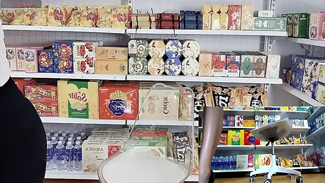 Snapshot of _7Eleven_ chatting on 02-03-25, 03:06 7Eleven online show from 02-03-25, 03:06