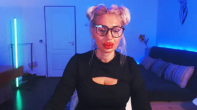 beauty chl0e online show from 12-24-24, 09:11