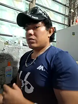 Snapshot of GusssHOT chatting on 10-09-25, 08:51 GusssHOT online show from 10-09-25, 08:51