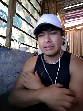 Snapshot of GusssHOT chatting on 01-16-26, 04:22 GusssHOT online show from 01-16-26, 04:22