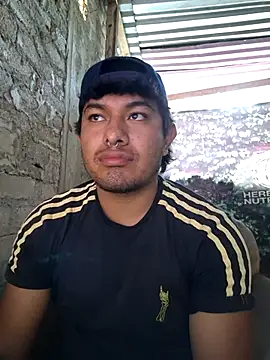 Snapshot of GusssHOT chatting on 04-10-26, 05:06 GusssHOT online show from 04-10-26, 05:06