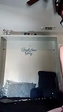 Snapshot of lRainbowBoy chatting on 02-05-26, 09:41 lRainbowBoy online show from 02-05-26, 09:41