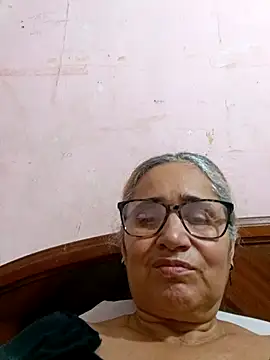  candi online show from 11-15-25, 12:41