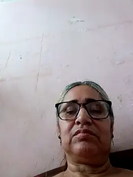  candi online show from 11-18-25, 02:21