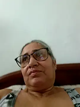  candi online show from 04-07-26, 03:34