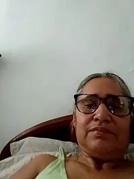  candi online show from 04-09-26, 01:38