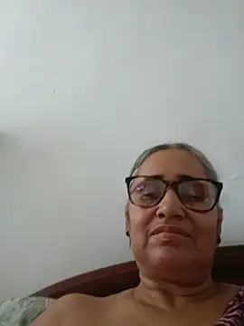 Snapshot of _candi chatting on 06-26-26, 12:53 candi online show from 06-26-26, 12:53