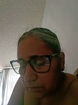 Snapshot of _candi chatting on 06-28-26, 01:17 candi online show from 06-28-26, 01:17