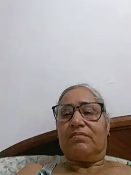 Snapshot of _candi chatting on 07-12-26, 01:18 candi online show from 07-12-26, 01:18