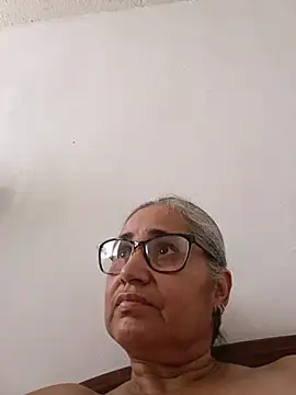 Snapshot of _candi chatting on 07-15-26, 12:32 candi online show from 07-15-26, 12:32