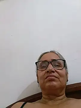 Snapshot of _candi chatting on 07-18-26, 02:43 candi online show from 07-18-26, 02:43