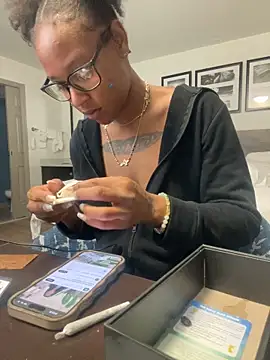 slimerlla online show from 11-08-25, 08:03