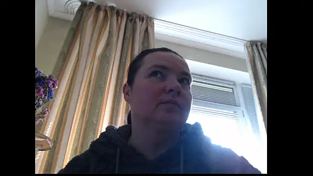 amorelara online show from 09-28-25, 08:31