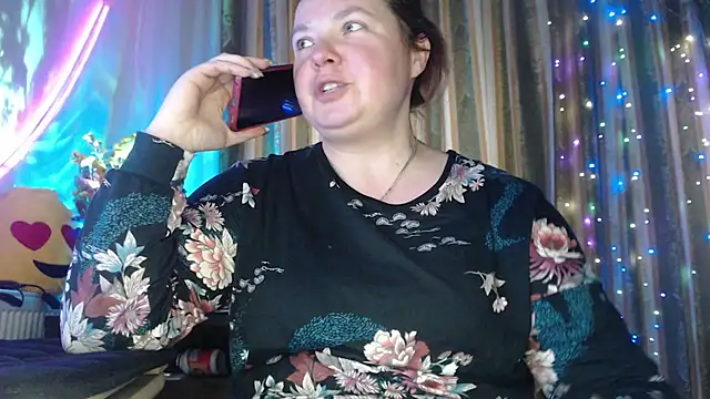 amorelara online show from 07-13-26, 12:08