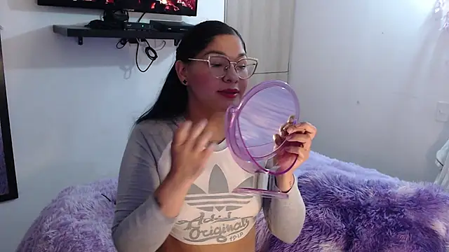 Snapshot of Prins_jazmin chatting on 05-12-26, 02:41 Prins jazmin online show from 05-12-26, 02:41