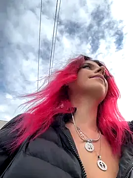 RiriRoseey online show from 10-18-25, 06:58