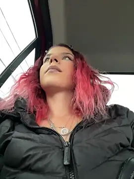 RiriRoseey online show from 11-15-25, 08:22