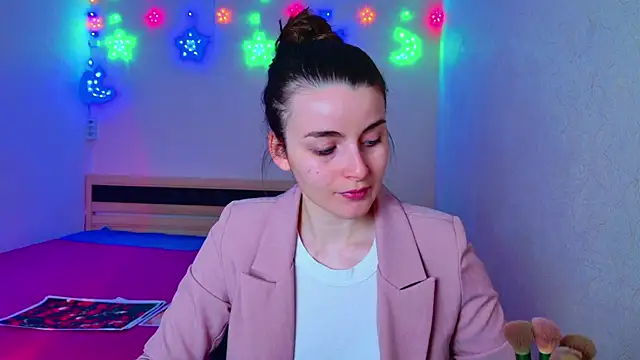 Snapshot of Miss_Arwen chatting on 12-06-24, 03:41 Miss Arwen online show from 12-06-24, 03:41