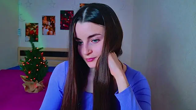 Snapshot of Miss_Arwen chatting on 12-18-24, 07:04 Miss Arwen online show from 12-18-24, 07:04