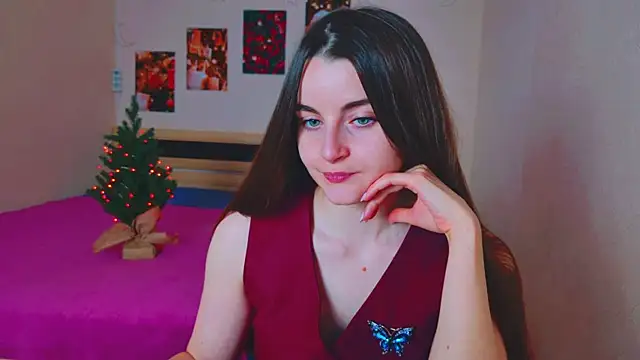 Snapshot of Miss_Arwen chatting on 12-19-24, 08:02 Miss Arwen online show from 12-19-24, 08:02