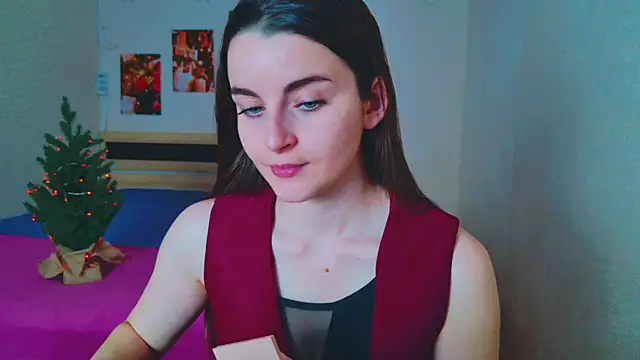 Snapshot of Miss_Arwen chatting on 12-24-24, 08:11 Miss Arwen online show from 12-24-24, 08:11