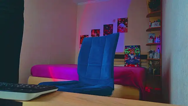 Snapshot of Miss_Arwen chatting on 01-07-25, 11:05 Miss Arwen online show from 01-07-25, 11:05