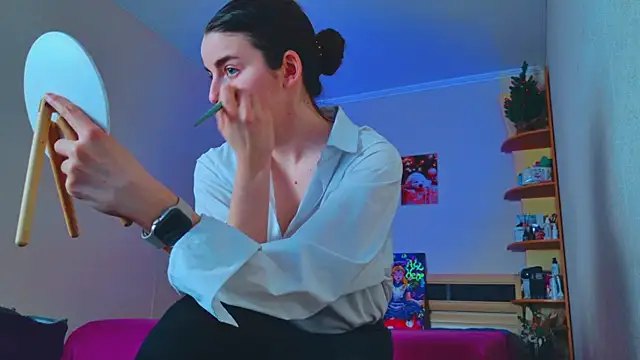 Snapshot of Miss_Arwen chatting on 01-13-25, 03:23 Miss Arwen online show from 01-13-25, 03:23