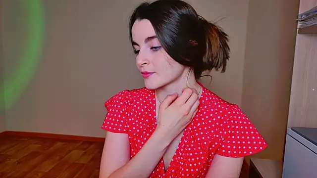 Snapshot of Miss_Arwen chatting on 01-28-25, 05:14 Miss Arwen online show from 01-28-25, 05:14