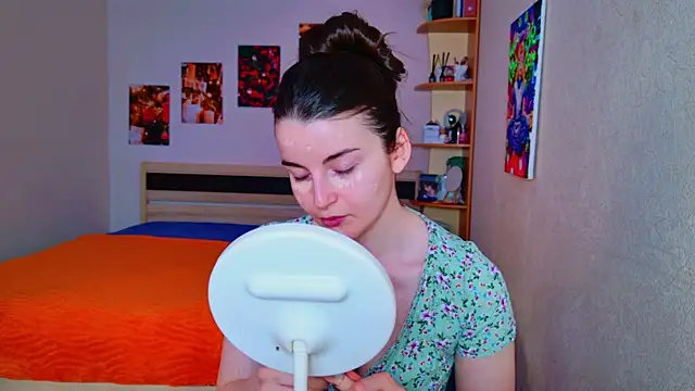 Snapshot of Miss_Arwen chatting on 03-05-25, 03:08 Miss Arwen online show from 03-05-25, 03:08