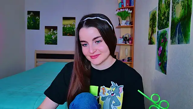 Snapshot of Miss_Arwen chatting on 03-19-25, 06:35 Miss Arwen online show from 03-19-25, 06:35