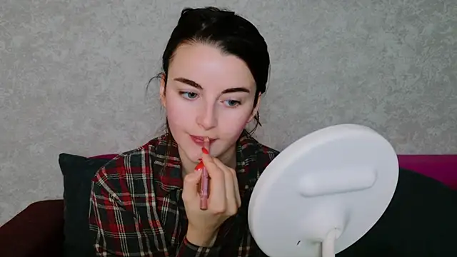 Snapshot of Miss_Arwen chatting on 11-05-25, 02:11 Miss Arwen online show from 11-05-25, 02:11