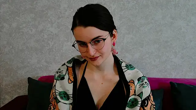 Snapshot of Miss_Arwen chatting on 12-03-25, 04:42 Miss Arwen online show from 12-03-25, 04:42
