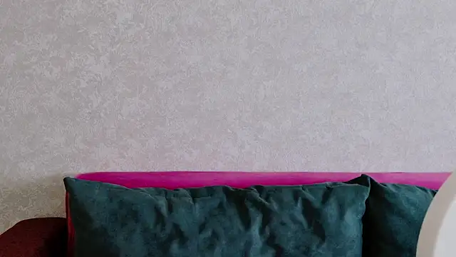 Snapshot of Miss_Arwen chatting on 12-05-25, 05:49 Miss Arwen online show from 12-05-25, 05:49