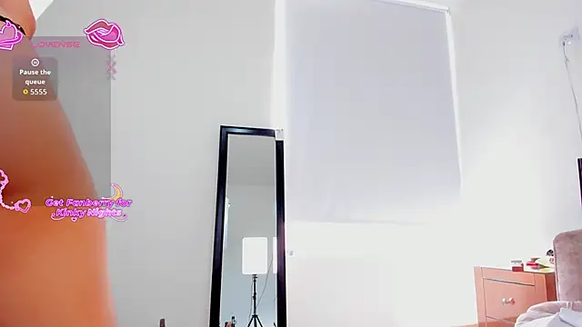 quimeralady online show from 11-15-25, 04:14