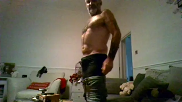 Snapshot of Shyboy817 chatting on 12-03-25, 06:39 Shyboy817 online show from 12-03-25, 06:39