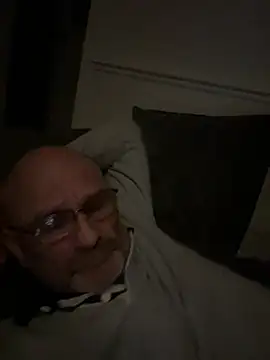 Snapshot of Shyboy817 chatting on 03-14-26, 03:56 Shyboy817 online show from 03-14-26, 03:56