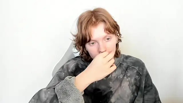 Snapshot of StellaDavis chatting on 02-06-26, 08:07 StellaDavis online show from 02-06-26, 08:07