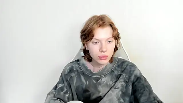 Snapshot of StellaDavis chatting on 02-09-26, 09:02 StellaDavis online show from 02-09-26, 09:02