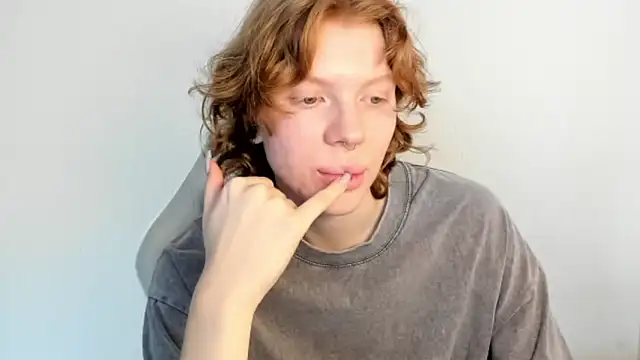 Snapshot of StellaDavis chatting on 03-03-26, 09:37 StellaDavis online show from 03-03-26, 09:37