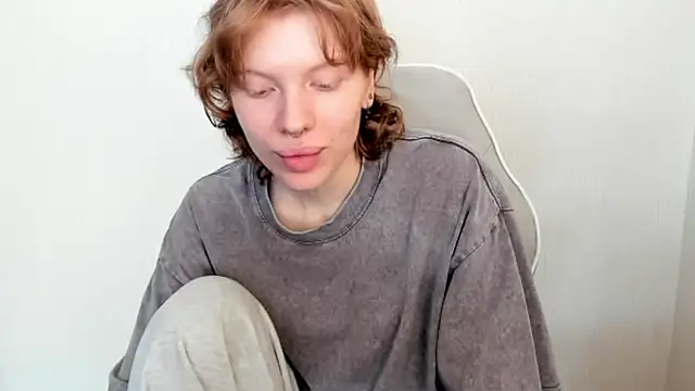 Snapshot of StellaDavis chatting on 03-07-26, 08:44 StellaDavis online show from 03-07-26, 08:44