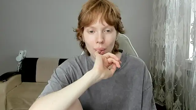 Snapshot of StellaDavis chatting on 06-22-26, 10:23 StellaDavis online show from 06-22-26, 10:23
